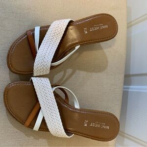 Beach House Women's Tan and White Sandals